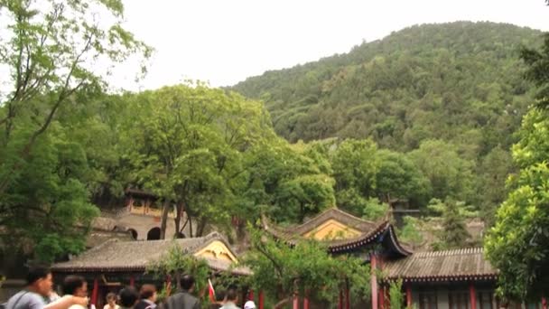 Menschen besuchen huaqing heißen Quellen in xian, China. — Stockvideo