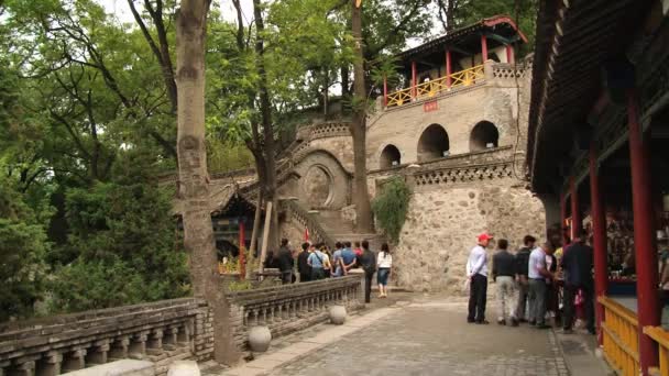 İnsanlar Huaqing Kaplıcalar Xian, Çin için ziyaret edin.. — Stok video