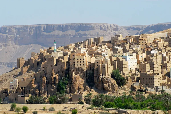 查看到 Seiyun 市，Hadramaut 谷，也门. — 图库照片