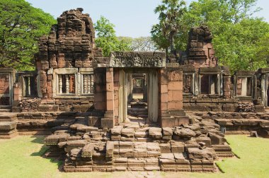 Phimai Historical Park Nakhon Ratchasima, Tayland içinde Phimai Tapınağı kalıntıları.