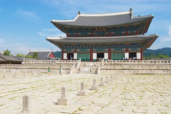 Edificio histórico en Gyeongbokgung Palace en Seúl, Corea . —  Fotos de Stock