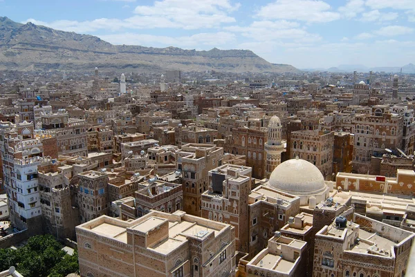 Kijk naar de stad van Sanaa in Sanaa, Yemen. — Stockfoto