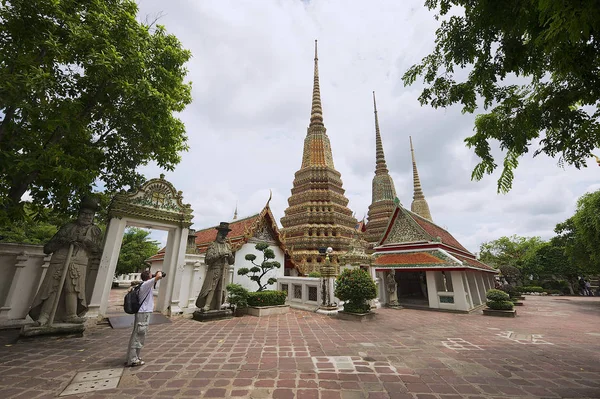 Bangkok Tajlandia Maja 2009 Niezidentyfikowany Turystycznych Zajmuje Zdjęcie Świątyni Wat — Zdjęcie stockowe