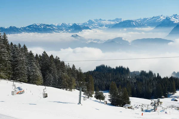 Lucerna Svizzera Febbraio 2012 Veduta Sulla Pista Sci Sul Monte — Foto Stock