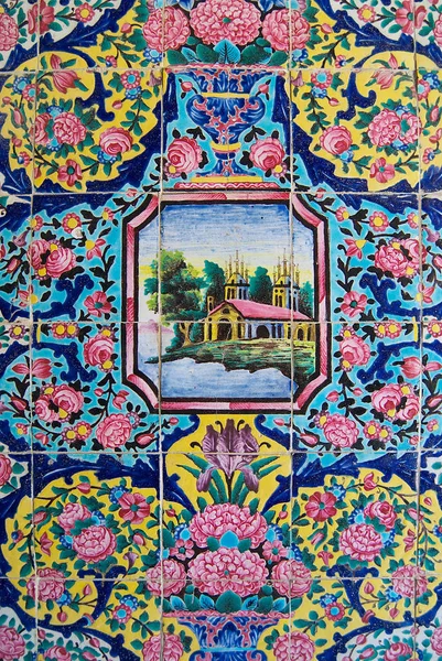 Detalj av utvändig väggdekoration av Nasir al-Mulk moskén i Shiraz, Iran. — Stockfoto