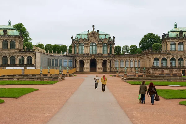 Dresden Germany May 2010 Unidentified People Visit Famous Zwinger Palace — Stock Photo, Image