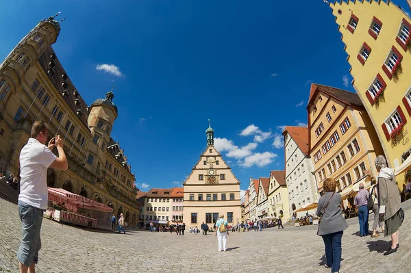 Rothenburg Der Tauber Gemany Σεπτεμβρίου 2010 Αγνώστων Τουριστικές Παίρνει Φωτογραφία — Φωτογραφία Αρχείου