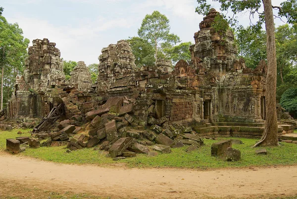 Exterior de las ruinas del templo de Krol Ko en Angkor, Camboya . — Foto de Stock