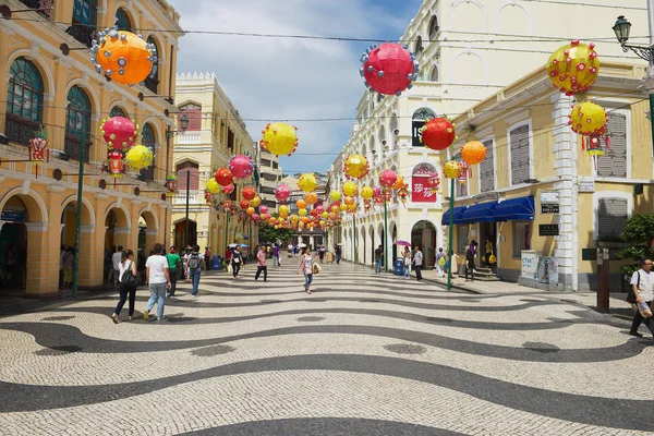 Macau China September 2013 Niet Geïdentificeerde Mensen Lopen Door Senado — Stockfoto