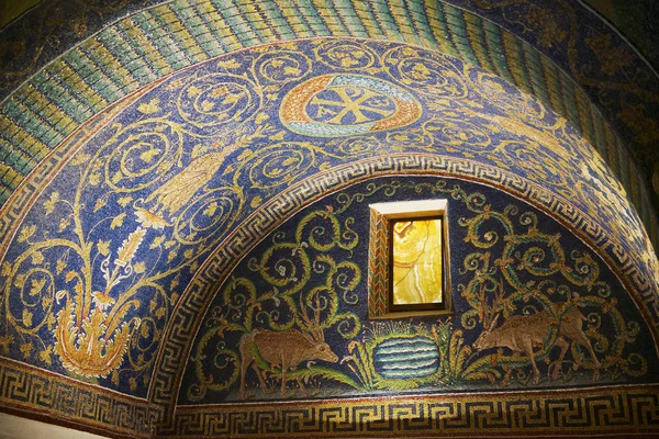 Ravenna Italia Mai 2013 Interiorul Mausoleului Din Galla Placidia Capelă — Fotografie, imagine de stoc