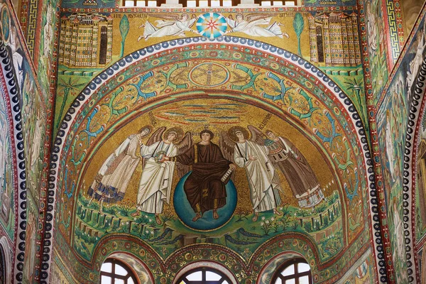 Ravenna Italië Mei 2013 Rijk Versierde Muren Plafond Van Basilica — Stockfoto