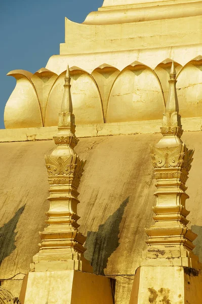 Detalhe Exterior Antigo Ouro Pintado Pha Luang Stupa Vientiane Laos — Fotografia de Stock