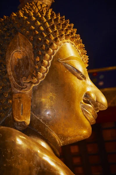 Vientiane Laos Kwietnia 2012 Oblicze Złotego Posągu Buddy Wat Ong — Zdjęcie stockowe
