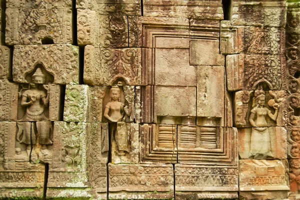 Gravures sur pierre sur les ruines du temple Ta Som au Cambodge à Siem Reap. . — Photo