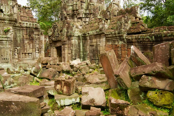 Siem Reap, Kamboçya 'daki Ta Som tapınağının kalıntıları.. — Stok fotoğraf