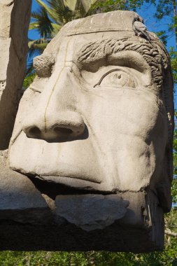 Santiago, Şili - 16 Ekim 2013: Santiago, Şili 'deki Plaza de Armas' daki Intendencia Koloni mimari binasının dışı.