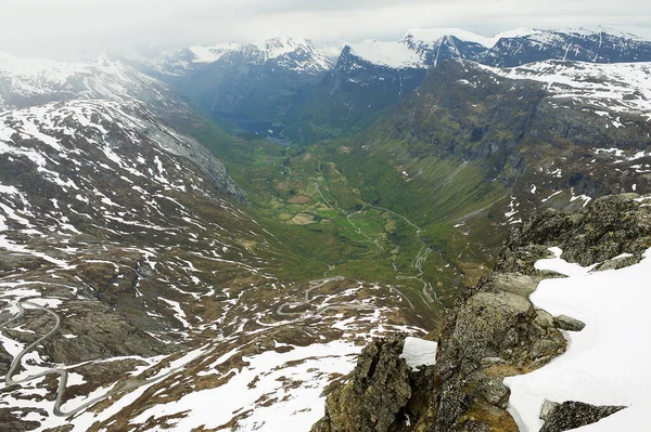 Вид Вершину Горы Далснибба Норвежском Городе Фарангер Гейрангер Фьорд Является — стоковое фото