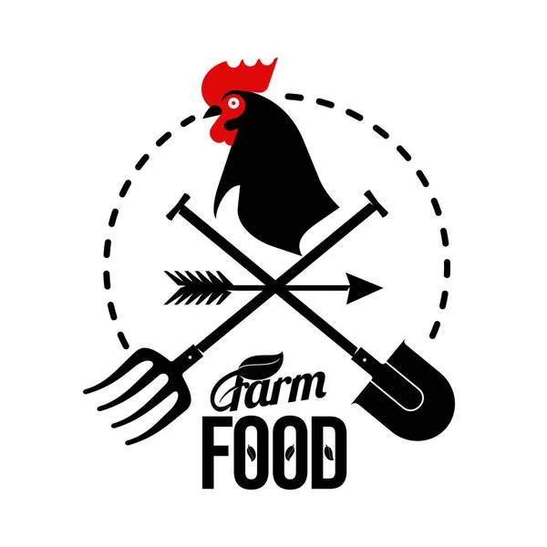 Logotipo de la granja con un gallo y herramientas para agricultores — Vector de stock