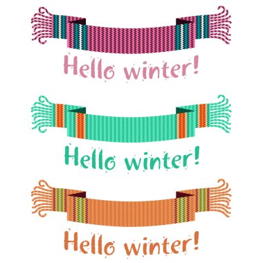 Kar ve Ladin Ormanı'nın fon karşı Merhaba kış yazıt ile sıcak örme kış eşarp. Vektör düz çizim. Web afiş, reklam, broşür, iş şablonları. Beyaz bir arka plan üzerinde izole.