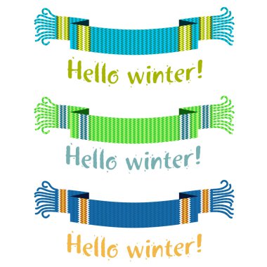 Kar ve Ladin Ormanı'nın fon karşı Merhaba kış yazıt ile sıcak örme kış eşarp. Vektör düz çizim. Web afiş, reklam, broşür, iş şablonları. Beyaz bir arka plan üzerinde izole.