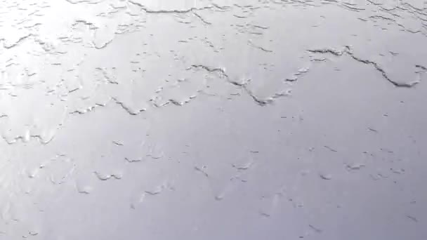 Textury vody v kruhu fontána. — Stock video