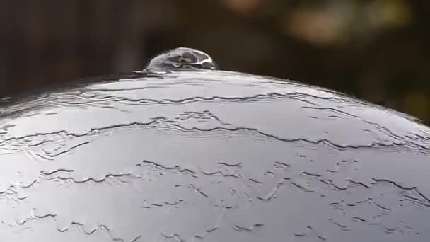 Textura del agua en la fuente del círculo . — Vídeo de stock