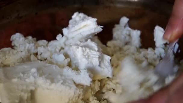 Casserole au fromage avec cuisson à la crème sure — Video