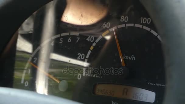 changing the odometer on a car