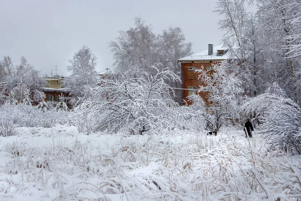 Sibirische Stadt nach Schneefall — Stockfoto