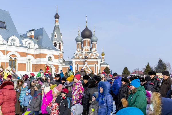 Festligheterna på ryska firandet av Maslenitsa — Stockfoto