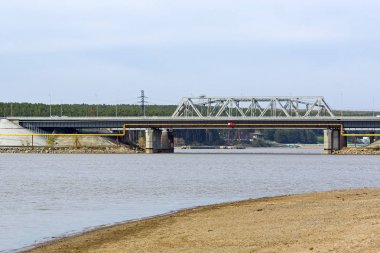 Nehrin Wharf sayısı ve şehir. Nehir Berd, Berdsk, Novosibirsk Oblastı, Sibirya, Rusya Federasyonu