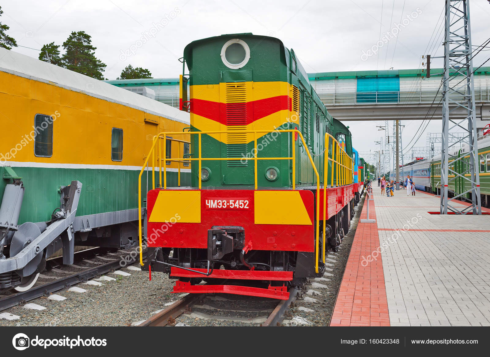 Czechoslovak Shunting Diesel Locomotive With Electric - 