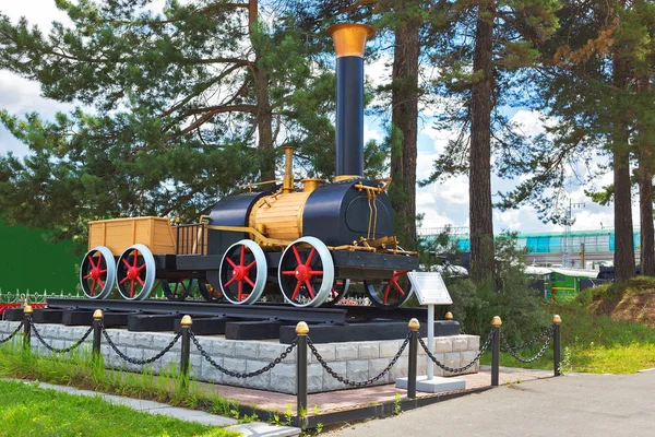De indeling van de eerste Russische stoom locomotief Cherepanov — Stockfoto