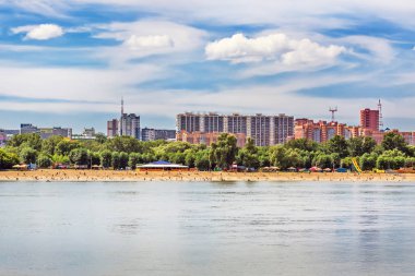 Ob doğru Bankası sol banka set of görünümü 