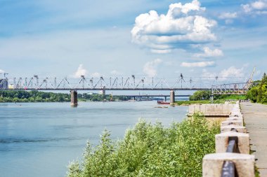 Trans-Sibirya Demiryolu ana hat kesişme yeni demiryolu Köprüsü