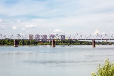 Demiryolu Köprüsü