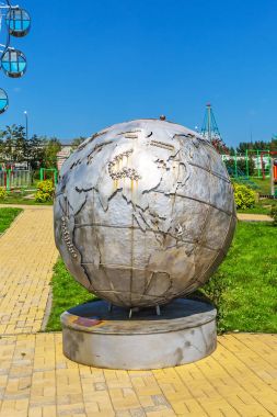 Resim nesnesi büyük Novosibirsk planetaryum yeryüzünde bir küre şeklinde