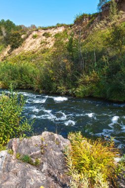 Suenginskiy şelale. Altın Nehri Suenga, Maslyaninsky district, Novosibirsk Oblastı, Sibirya, Rusya Federasyonu