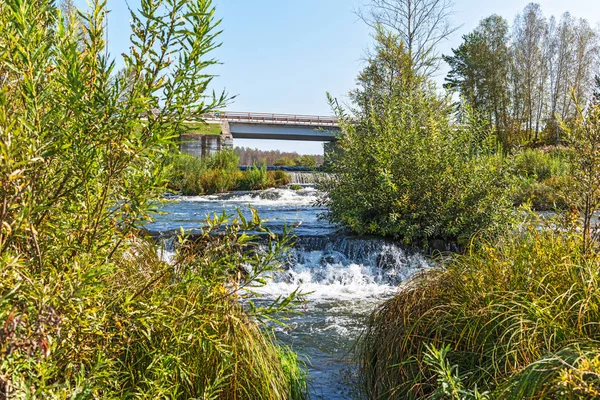 Suenginskiy şelale. Suenga Nehri, Sibirya, Rusya Federasyonu