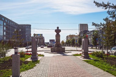 Mareşal Pokryshkina Caddesi üzerinde sayısı
