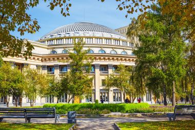 Kare, Novosibirsk devlet akademik Opera ve bale Tiyatrosu