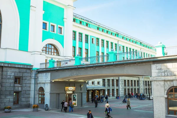 Здание железнодорожного вокзала "Новосибирск главный". Новосиби — стоковое фото