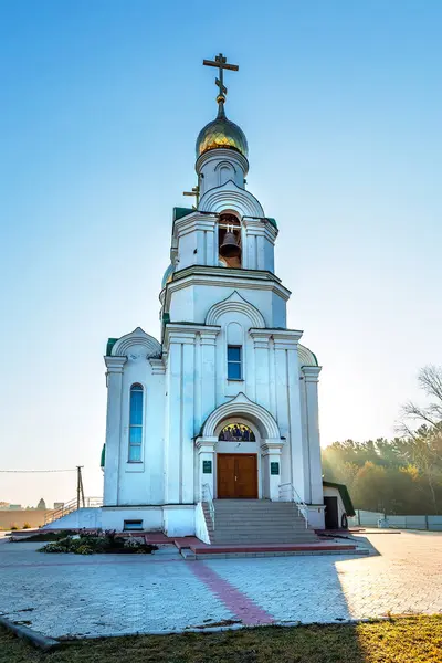 Den ortodokse Treenigheds Kirke. Landsbyen Ordynskoye, Weste - Stock-foto
