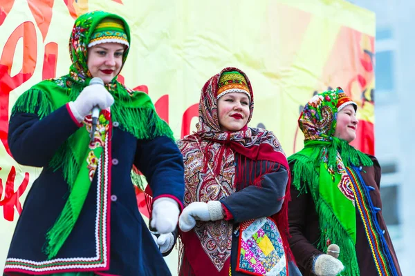 Berdsk Região Novosibirsk Sibéria Ocidental Rússia Março 2020 Meninas Vestidas — Fotografia de Stock