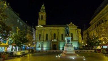 Anıt Hırvat şair Petar Preradovic Preradovic kare gece timelapse ve Sırp Ortodoks Kilisesi, Zagreb, Hırvatistan