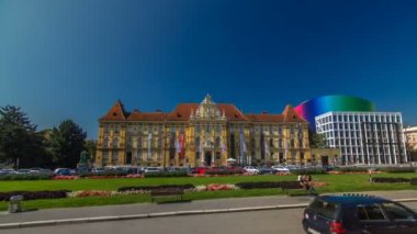 Gün boyunca Zagreb Müzesi sanat ve zanaat timelapse hyperlapse bir görüntü. Zagreb, Hırvatistan