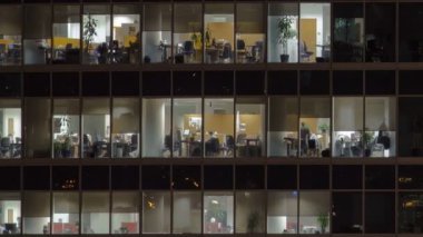 Windows gökdelenler Uluslararası İş Merkezi City gece timelapse, Moskova, Rusya Federasyonu