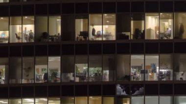 Windows gökdelenler Uluslararası İş Merkezi City gece timelapse, Moskova, Rusya Federasyonu