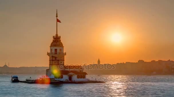 Maidens tower with beautiful sunset timelapse in istanbul, turkey, kiz kulesi tower — Stock Video