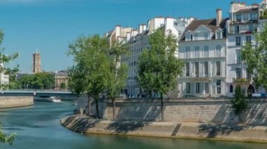 Saint-Louis köprü timelapse evler Orleans dolgu ile. Paris, Fransa.